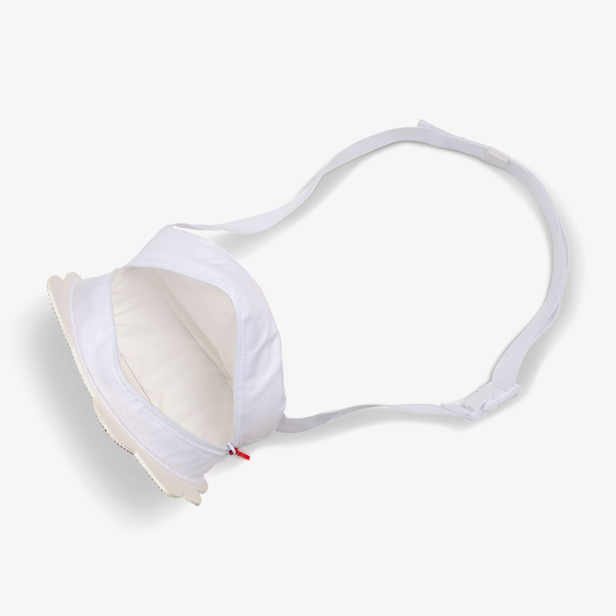 hello-kitty-classic-fanny-pack-r0 00027928-O2_ae2669ba-64a8-48bc-b8c3-bc035c959835.jpg