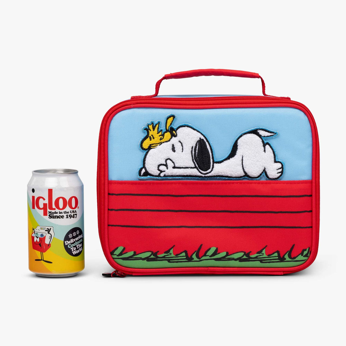 snoopy-s-doghouse-horizontal-lunch-cooler-bag-r6 00028034-P.jpg