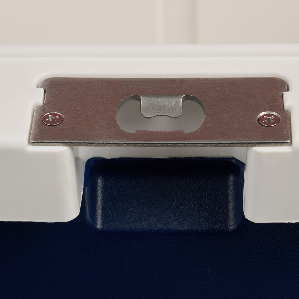 trailmate-25-qt-cooler-h7 00033130-BO.jpg