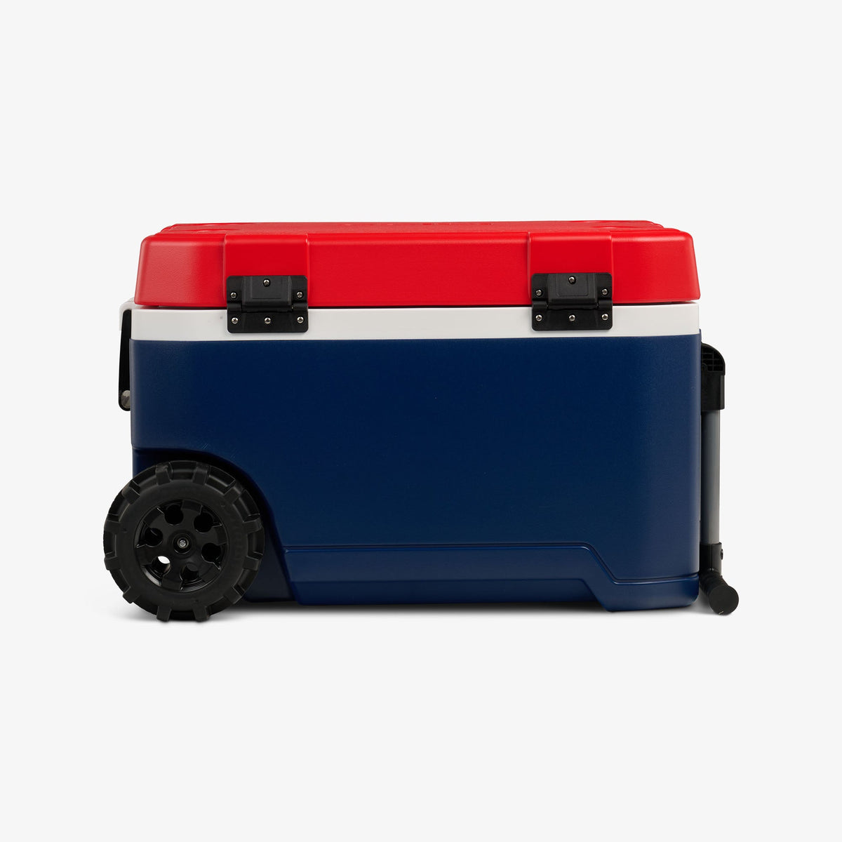 trailmate-75-qt-roller-cooler-p4 00035111-BK.jpg