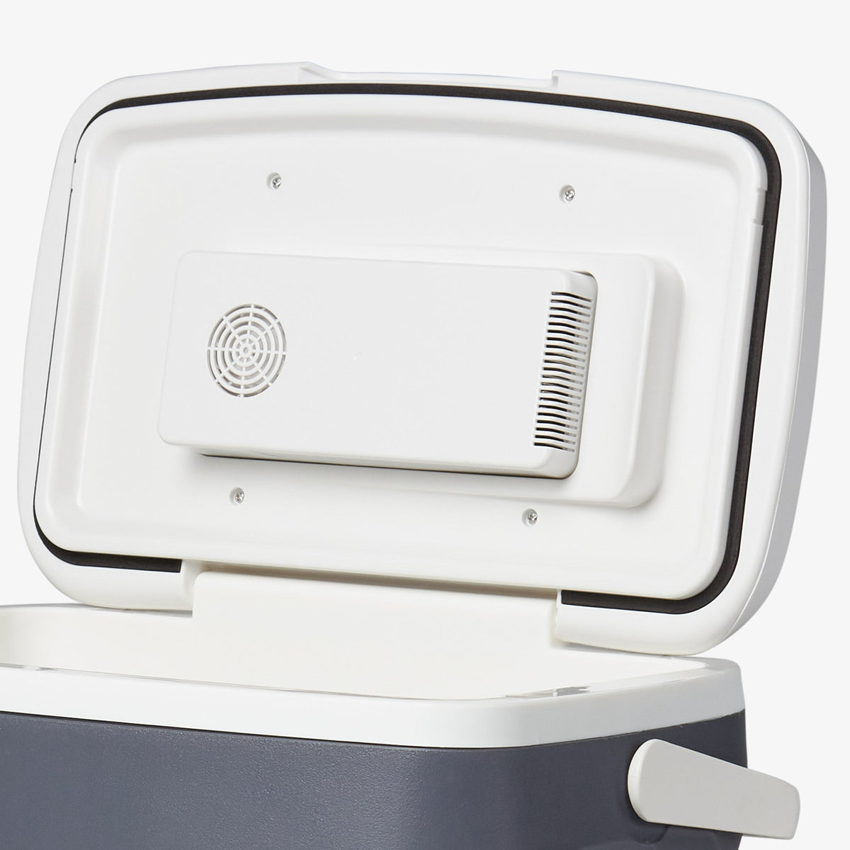 versatemptm-28-qt-portable-electric-cooler-s0 00040390_7.jpg