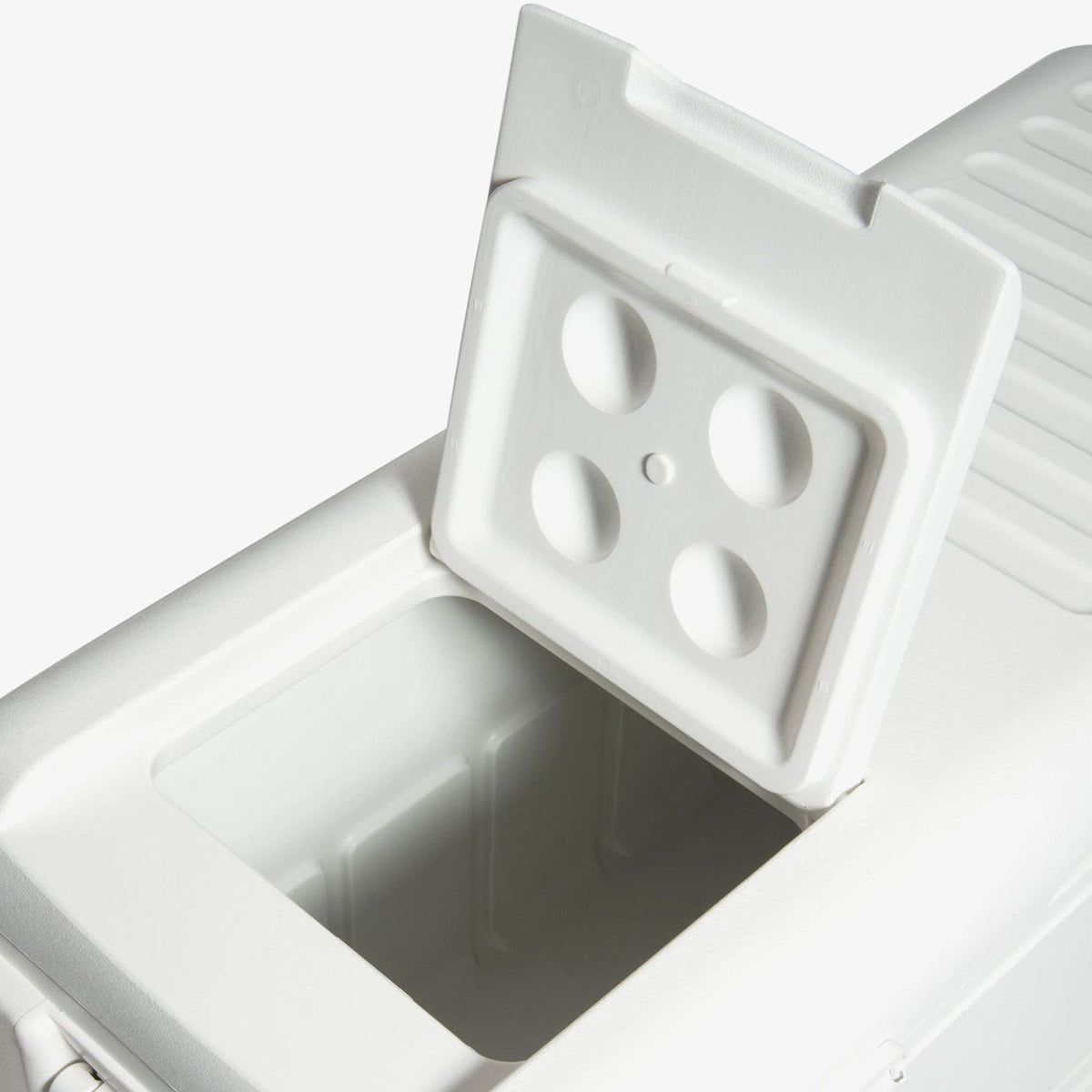 quick-and-cool-150-qt-cooler-q2 00044363-quick-and-cool-150-qt-cooler-cu-open-hatch_2c6197ae-88fc-4867-ad4f-5e48e4b855e0.jpg
