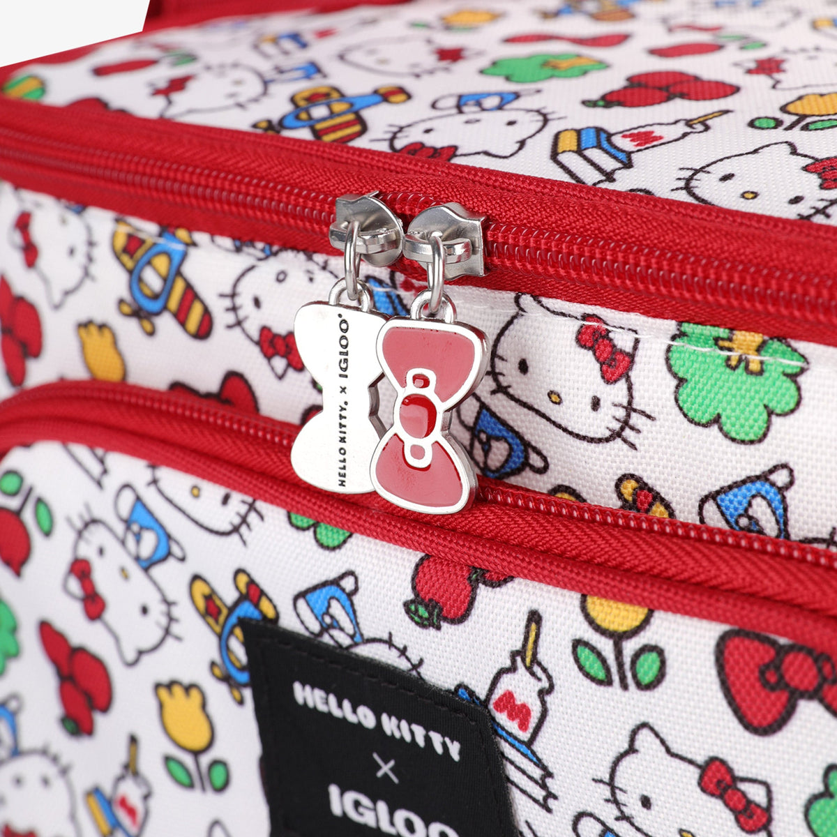 hello-kitty-square-lunch-cooler-bag-m6 00048910-C8.jpg