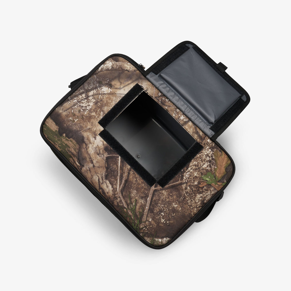 realtree-apx-hlc-28-can-bag-q6 00064354-O3-2025.jpg