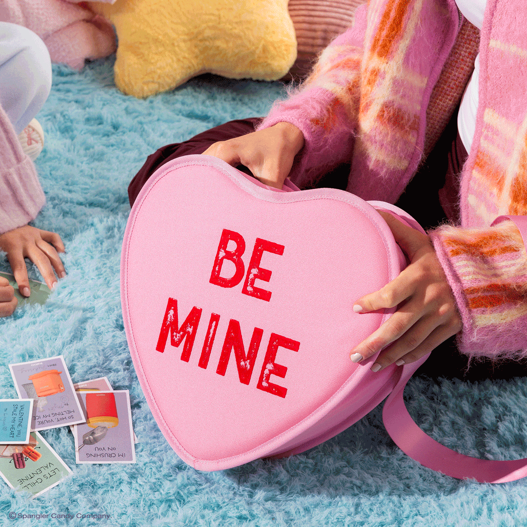 sweethearts-candies-be-mine-cooler-bag-f1 Sweethearts_NATIVE_PDP_Novelty-Tote_GIF.gif